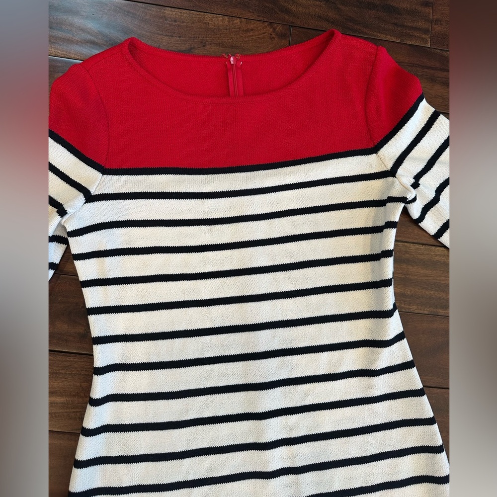 St. John Collection White Red Black Striped Santana Knit 3/4 Sleeve Dress Sz. 6 - Picture 2 of 7
